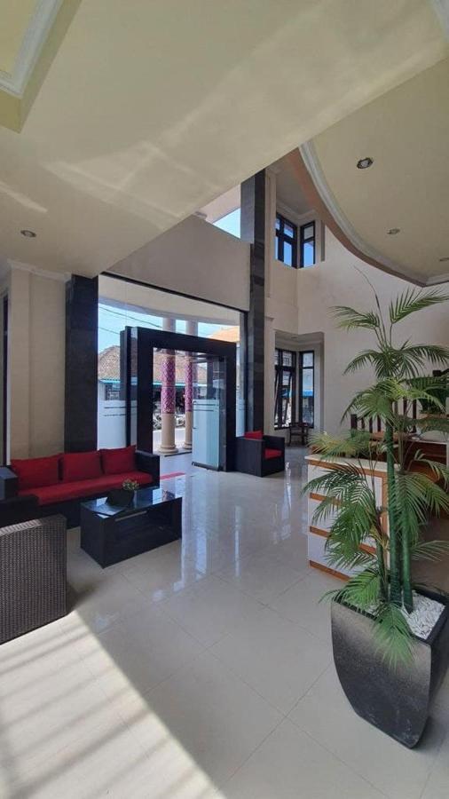 Grand Puri Hotel Batununggul Exteriér fotografie